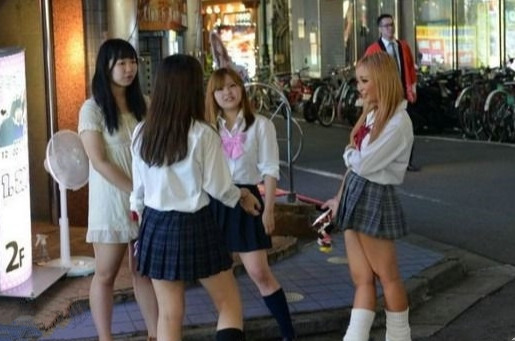 小黑探花走遍大街小巷 站 街 女 脱下衣服直接 开 操 正入抽插揉 捏 奶 子 扶着屁 股 后 入 大 力 撞击